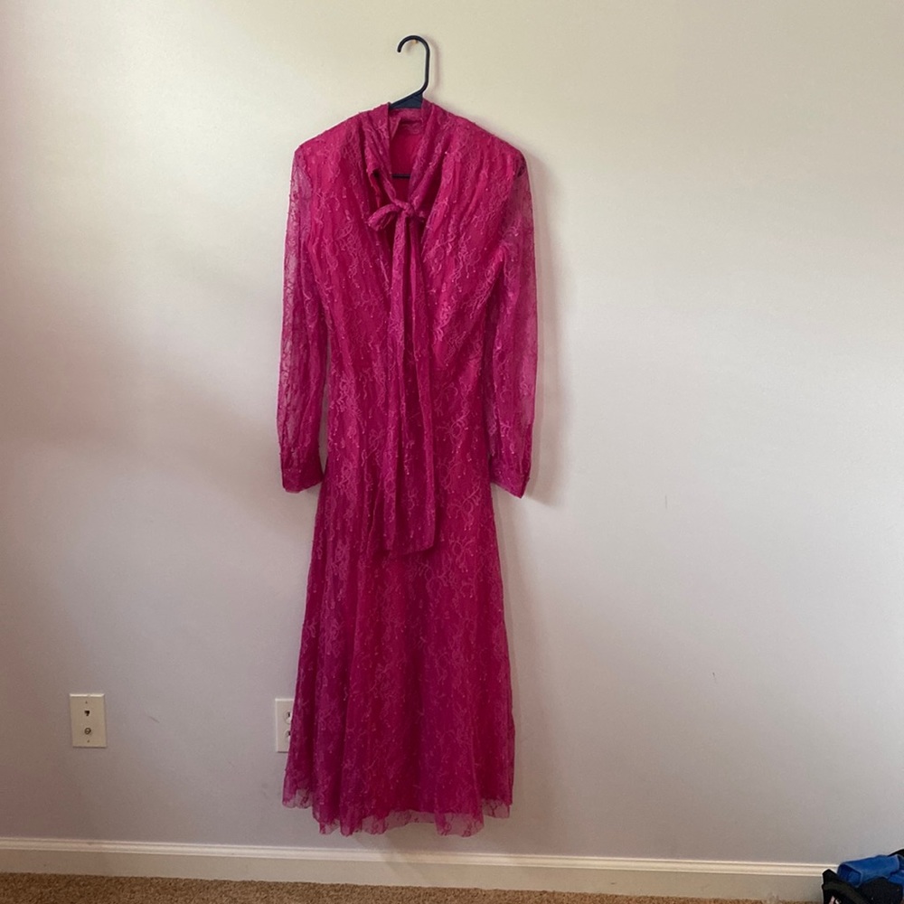 NEW ZARA LIMITED EDITION PINK FLORAL LACE
MIDI DRESS